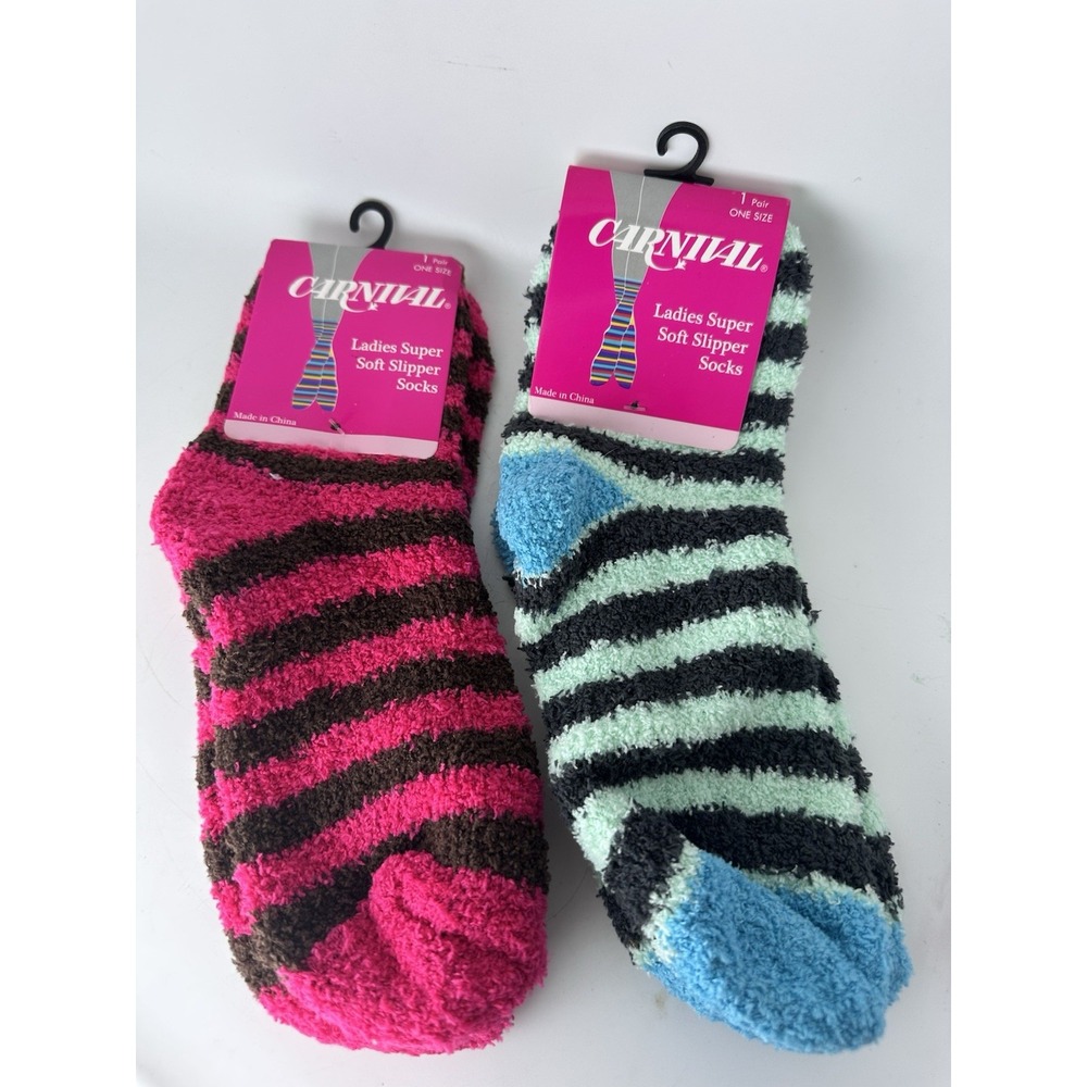 Carnival Ladies Super Soft Slipper Socks 2 Pair Fuzzy Striped Cozy NWT